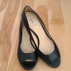 Geox Respira peep toe leather shoes